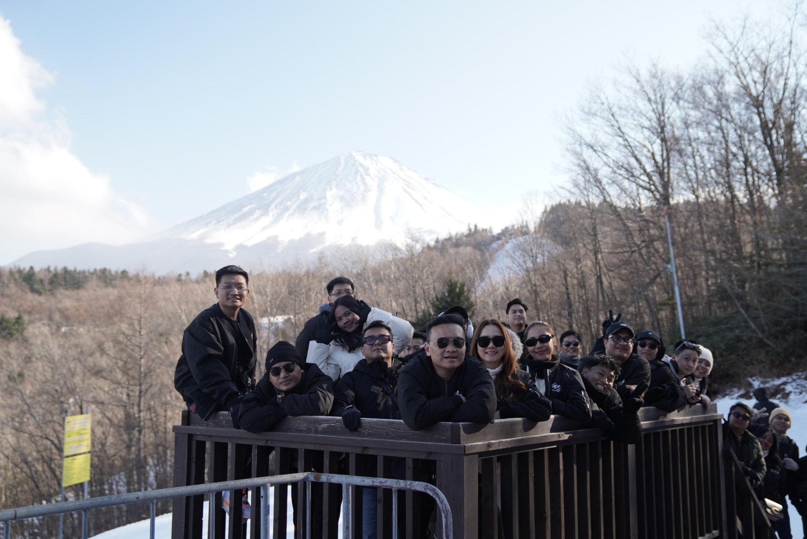 gambar pegawai abjaya ke jepang